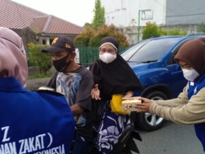 Kegiatan Berbagi
