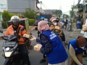 Indahnya Berbagi