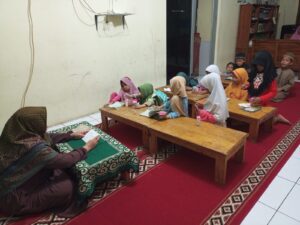 Anak Anak Antusias