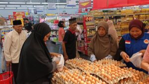 Kegiatan Dhuafa Belanja