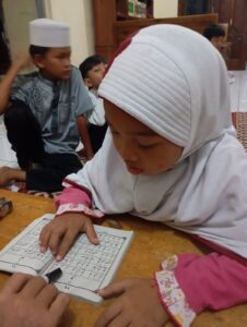 Membaca Al Qur'an